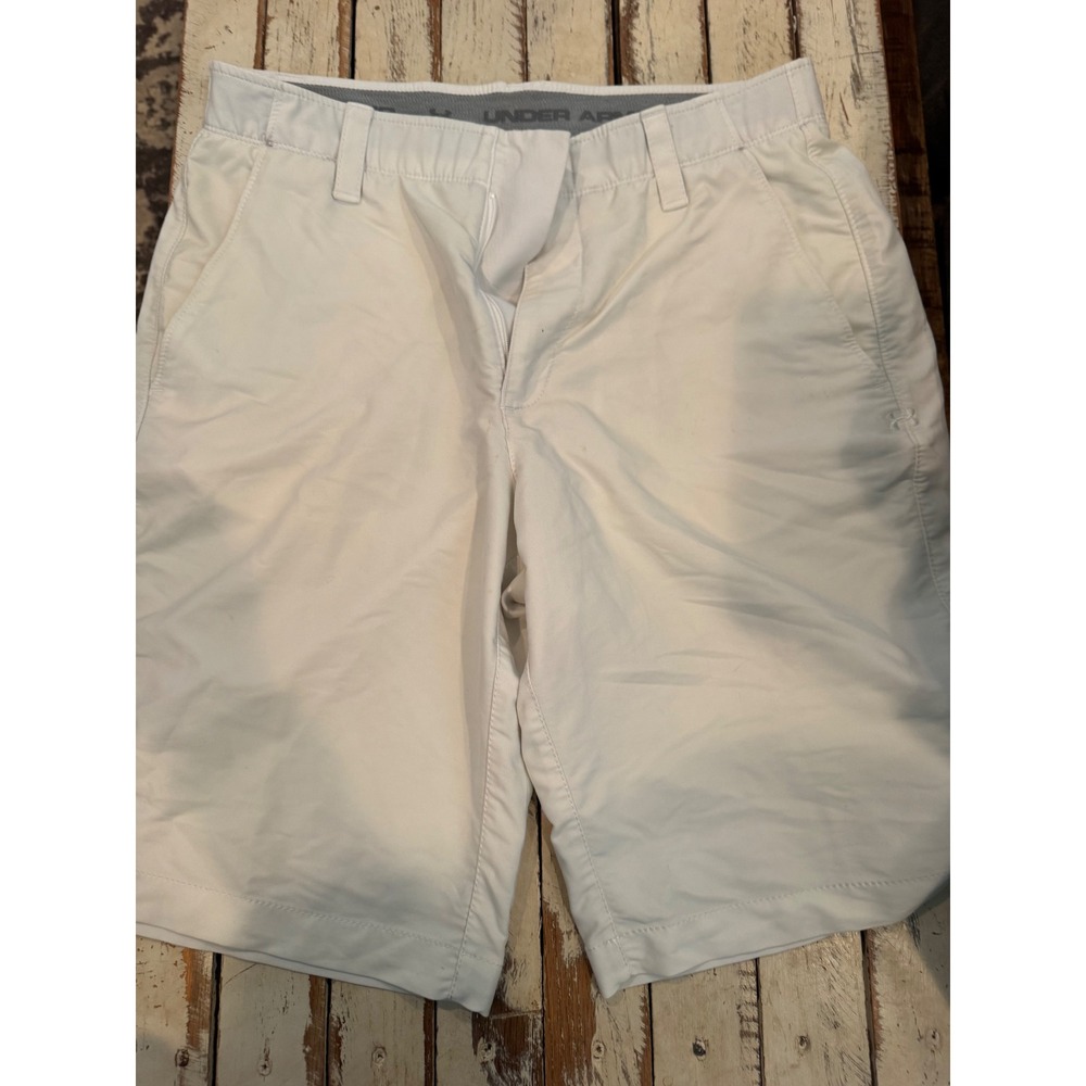Under Armour Mens Loose Fit Golf Shorts White Size 32 Performance Flat Front
